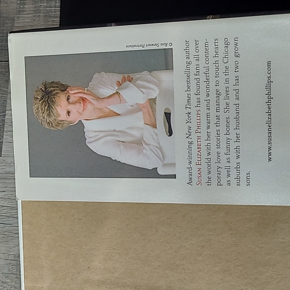 What I Did For Love-Book by Susan Elizabeth Phillips - Picture 5 of 9